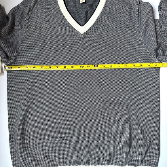 Brooks Brothers V-Neck PulloverSweater Men Navy and White Trim Sz Medium Cotton - Picture 5 of 9
